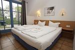 Schlafzimmer - FeWo06: Balkon, OG + DG - Top-Hundeurlaub
