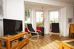 Wohnzimmer - FeWo 01: Terrasse, Garten - Top-Hundeurlaub