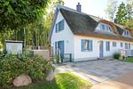 Fassade / Eingang - Haus:Terrasse,Garten,Sauna - Top-Hundeurlaub