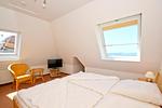 Schlafzimmer - FeWo 04: Balkon, Meerblick - Top-Hundeurlaub