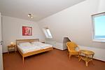 Schlafzimmer - FeWo 05: Balkon, Meerblick - Top-Hundeurlaub