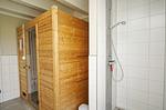 Badezimmer - Haus: Terrasse, Balkon, eigene Sauna, Sauna - und Schwimmbadnutzung - Top-Hundeurlaub
