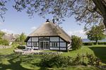 Fassade / Eingang - FeWo3: Terr., Garten, Badesteg - Top-Hundeurlaub