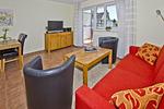 Wohnzimmer - FeWo02: Balkon, Sauna, Schwimmbad - Top-Hundeurlaub