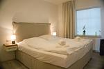 Schlafzimmer - FeWo02:Meerblick,Sauna,Schwimmbad - Top-Hundeurlaub