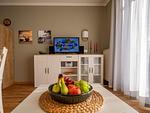 Wohnzimmer - FeWo32: Terrasse, Sauna, Schwimmbad - Top-Hundeurlaub