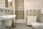 Badezimmer - FW37:Balkon,Meerblick,Sauna,Schwimmbad - Top-Hundeurlaub
