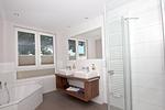 Badezimmer - FW64:Balkon,Meerblick,Sauna,Schwimmbad - Top-Hundeurlaub