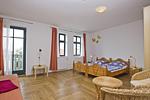 Schlafzimmer - Haus: Terrasse, für Gruppen bis zu 16 Personen geeignet - Top-Hundeurlaub