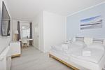 Schlafzimmer - FeWo 04 MEERsalz: Terrasse - Top-Hundeurlaub