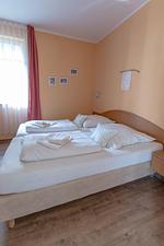 Schlafzimmer - Wohnung 02 - Top-Hundeurlaub