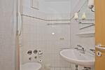 Badezimmer - FeWo04:strandnah,Sauna,Schwimmbad - Top-Hundeurlaub