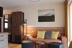 Wohnzimmer - Ferienwohnung KWi 81 EG "Seeschnecke im Küstenwald" - Top-Hundeurlaub
