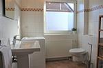 Badezimmer mit Dusche im Untergeschoss - Sonnendeck - Top-Hundeurlaub