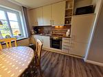 Küche / Küchenzeile - Ferienhaus Ellen, OG Whg. - Top-Hundeurlaub