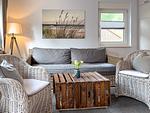 Wohnzimmer - Haus 32c - Top-Hundeurlaub