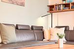 Wohnzimmer mit Sitzecke - Wohnung 03 - Top-Hundeurlaub