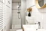 Badezimmer mit Dusche und WC - Souterrain Wohnung 08 - Top-Hundeurlaub