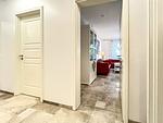 Flur mit Blick ins Wohnzimmer - Wohnung 02 - Top-Hundeurlaub