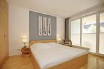 Schlafzimmer mit Doppelbett - Wohnung 13 - Top-Hundeurlaub
