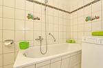zweites Badezimmer mit Badewanne - Wohnung 143 - Top-Hundeurlaub