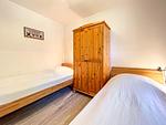 1. Schlafzimmer mit Einzelbetten - Haus 25d - Top-Hundeurlaub