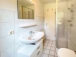 Badezimmer mit Dusche und WC - Haus 25d - Top-Hundeurlaub