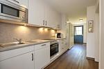 Küchenzeile mit Backofen und Spülmaschine - Wohnung 01-3 - Top-Hundeurlaub