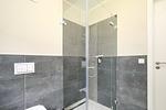 Badezimmer mit Dusche im Erdgeschoss - Reethaus 20b - Top-Hundeurlaub