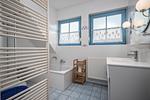 Bad mit WC, Badewanne und Dusche - Doppelhaushälfte 12 - Sommerlust - Top-Hundeurlaub
