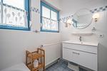 Bad mit WC, Badewanne und Dusche - Doppelhaushälfte 12 - Sommerlust - Top-Hundeurlaub