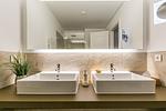 Badezimmer mit zwei Waschbecken - WE 7 - "Heimatliebe" - Top-Hundeurlaub