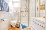 Badezimmer mit Dusche - Seeschwalbe - Wohnung 4-62 - Top-Hundeurlaub