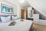 Schlafzimmer mit Doppelbett - 9 OG links - Zur Kogge - Top-Hundeurlaub
