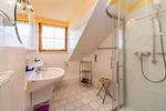 Badezimmer mit Dusche - Reihenhaus 7b - Meerzeit - Top-Hundeurlaub