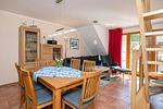 Esstisch - Wohnung 4.6 - Boddenblick - Top-Hundeurlaub