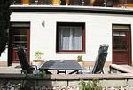 Terrasse - FeWo 01: Terrasse und Gartennutzung, Sauna- u. Schwimmbadnutzung - Top-Hundeurlaub