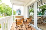 Balkon mit Sitzgruppe - Wohnung 04 - Top-Hundeurlaub