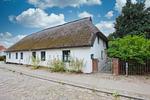 Fassade / Eingang - Haus R: Terrasse, Garten - Top-Hundeurlaub