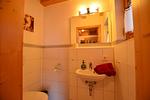 Gäste-WC - Bunte Kuh -  Feriendorf Via Claudia Haus 52 - Top-Hundeurlaub