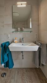 Badezimmer - Grachtenblick I - Top-Hundeurlaub