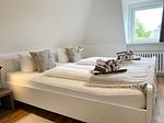 Schlafzimmer - Wiesensicht - Top-Hundeurlaub