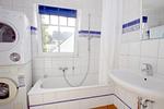 Badezimmer und Waschmaschine/Trockner - Wiesenweg 4a, Whg. 3 - Top-Hundeurlaub