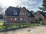 Hausansicht mit Parkplatz - Am Grünstreifen 31, Whg. 6 "Strandgut" - Top-Hundeurlaub