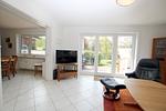 Wohnzimmer mit Ausgang zur Südterrasse - Am Golfplatz 4 - Top-Hundeurlaub