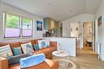Wohnzimmer - „Ostseeperle“ – eingezäunt, mit Klimaanlage & Trampolin 29 - Top-Hundeurlaub