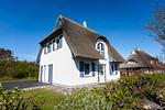 Fassade / Eingang - Ferienhaus Schilfrohrsänger 51 - Top-Hundeurlaub