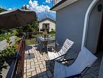 auf der Terrasse in Sonnenliegen relaxen und entspannen - Moretta - Top-Hundeurlaub