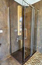 Badezimmer mit ebenerdiger Glasdusche - Appartment II Panorama - Top-Hundeurlaub