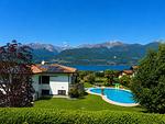 Gartenbereich mit Pool und Spielmöglichkeit für Kleinkinder - Fiori - Top-Hundeurlaub